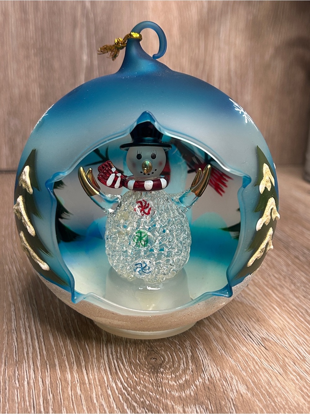 Sorelle Winter Sky Glass Snowman Diorama Globe Light Up Christmas Ornament 5"